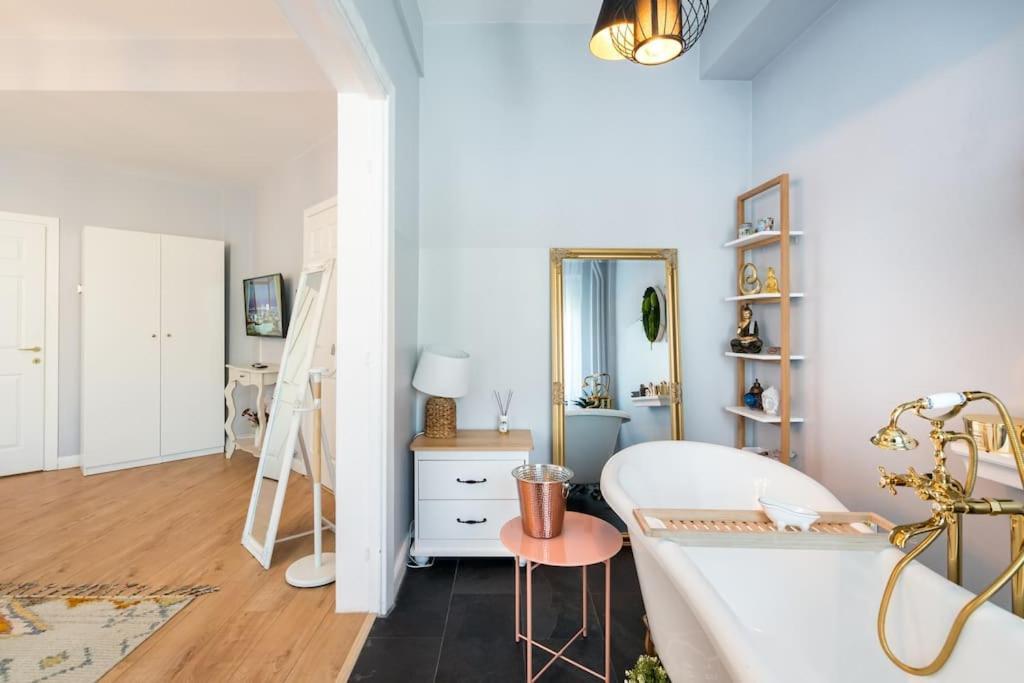 בוקרשט Intercontinental Apart - Massage Terrace Fireplace מראה חיצוני תמונה