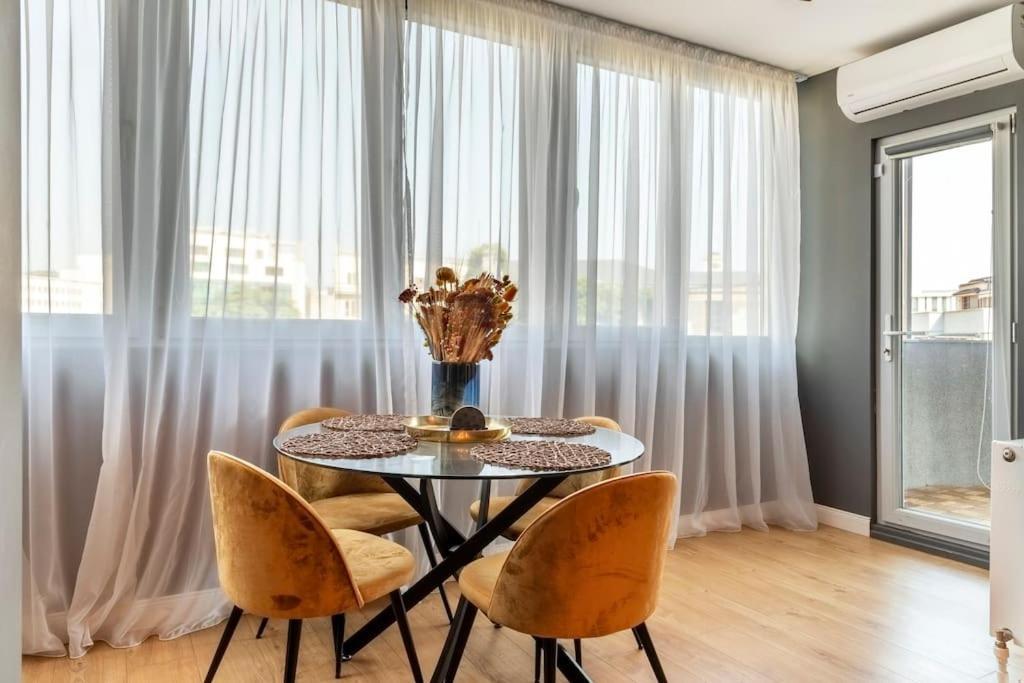 בוקרשט Intercontinental Apart - Massage Terrace Fireplace מראה חיצוני תמונה